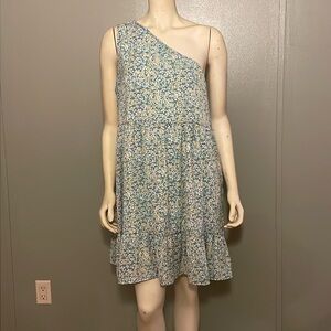 Fracies pull over,one shoulder floral dress, size Large
